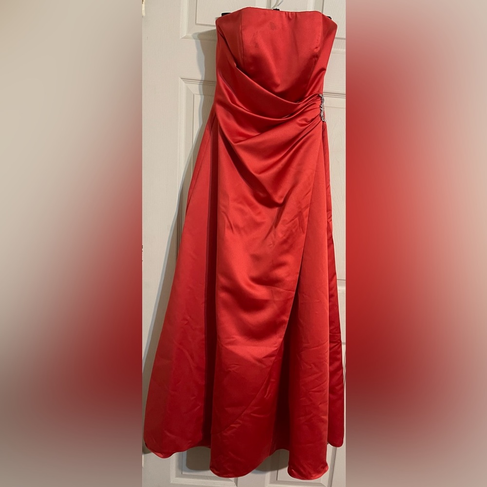 David's Bridal Bridesmaid Strapless Burnt Orange Dress style# 8567 satin